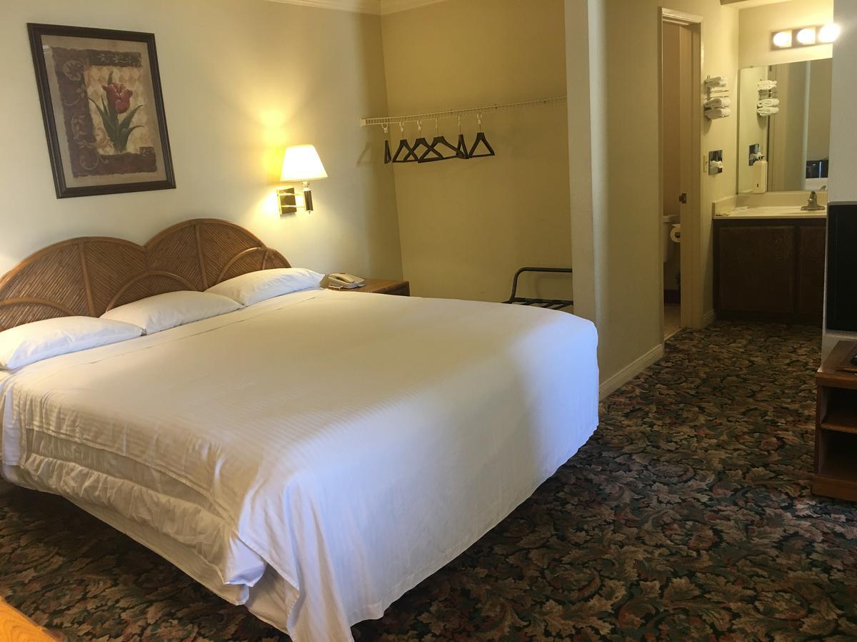 Grand Inn財神客棧 Монтерей Парк Екстериор снимка